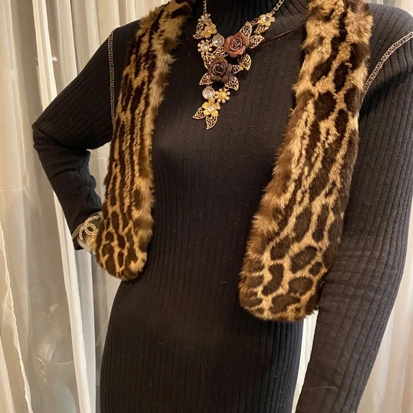 Animal Print Rex Chinchilla Collar - Picture 4 of 4